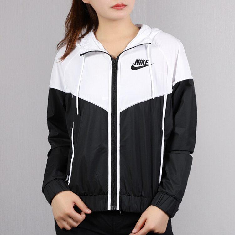 Nike Jackets Women's Hooded Moderate BQ4716-011