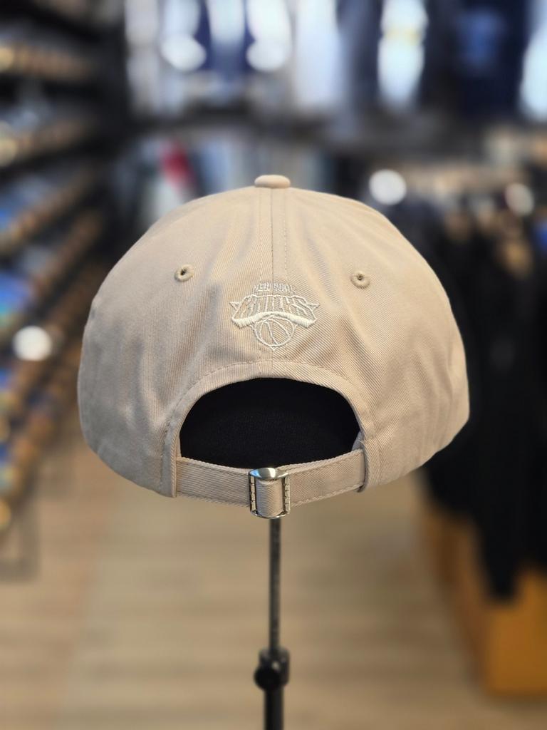 NBA Unisex NYK One-Point Volume Embroidery Hard Ball Cap N245AP464P (83)