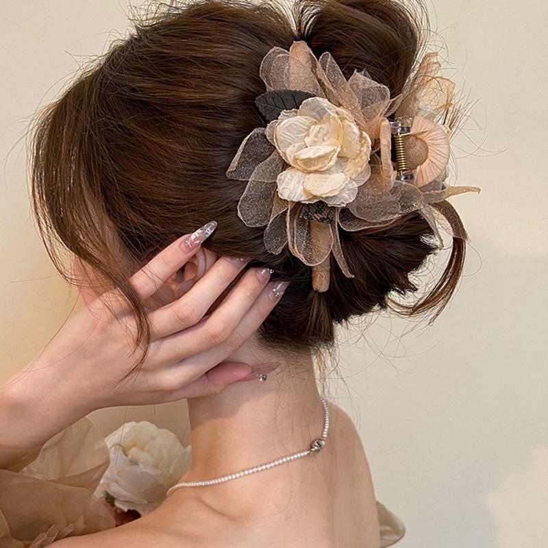 Síťovaný květinový listový drdolový klip: Mori-Style Retro Žraločí vlasový doplněk