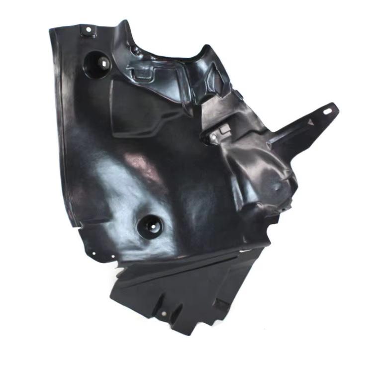 Die Produkte 2046904730 und 2046904830 passen für die vorderen Radhausverkleidungen des W204.