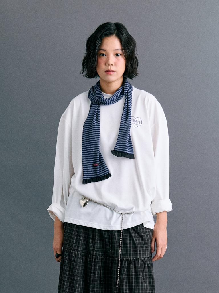 Moeojyudeu Cinema Swan Heart Tee 2Color
