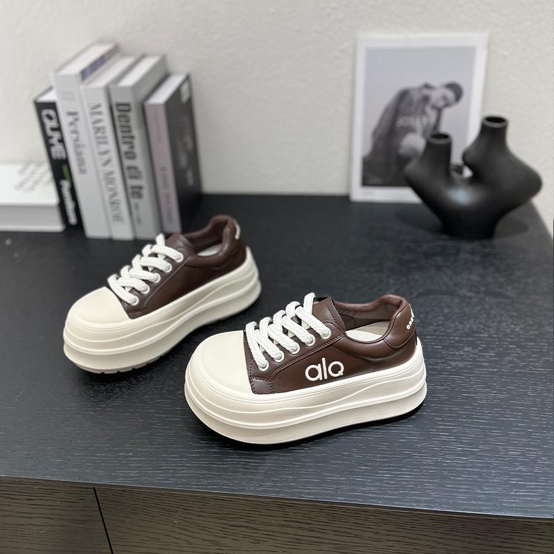 2025 autumn new small 7cm lightweight platform fashion women's casual little white shoes trendy leather muffin shoes