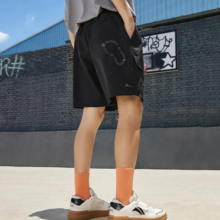 Lining Badfive 2022 Shanghai City Limited Series Hu Hood Einfarbig Große Tasche Gerades Bein Lässige Shorts Herren Unterteile Schwarz AKSSA77-3