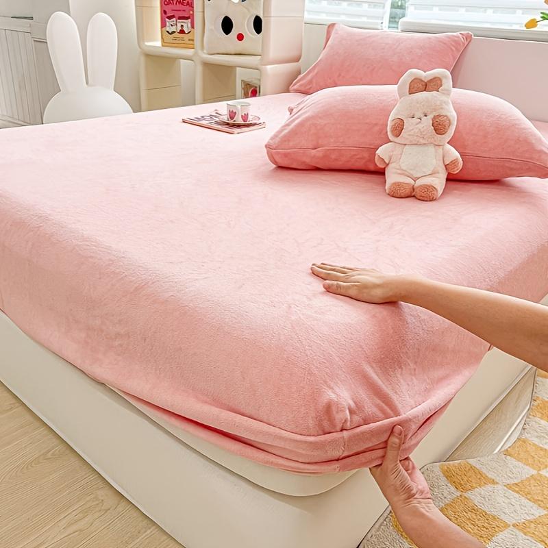 Soft & Warm Bed Sheet – Elastic Full-Cover Mattress Protector for Winter for Queen Size