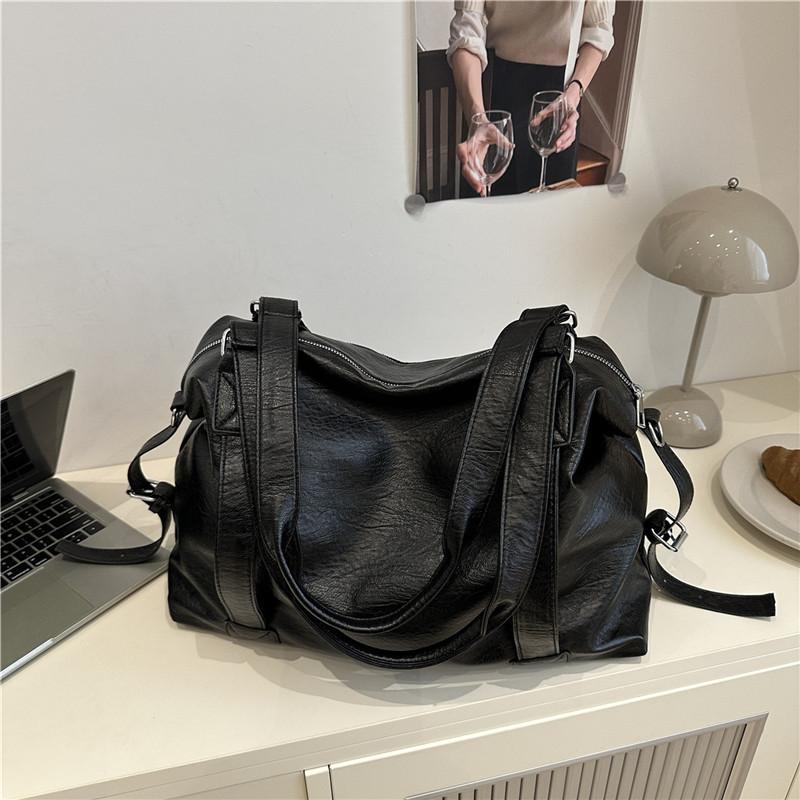 Spacious Faux Leather Tote Bag Zipper Closure Shoulder Handbag for Women