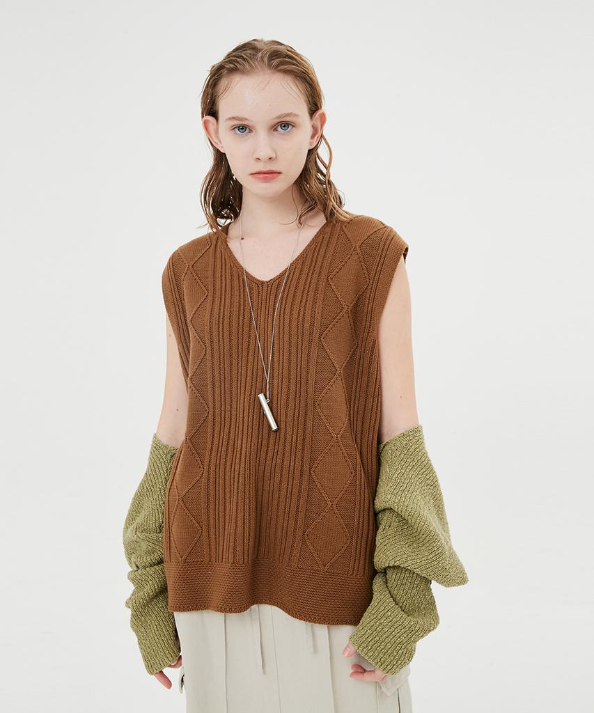 Moonsun Unisex, Solar Dia Ribbed Knit Vest / Camel