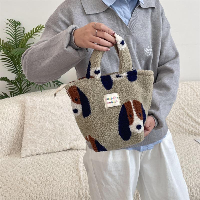 11 Winter fashion plush women's bags, new cute polka dot handbags, commuting handbags to work