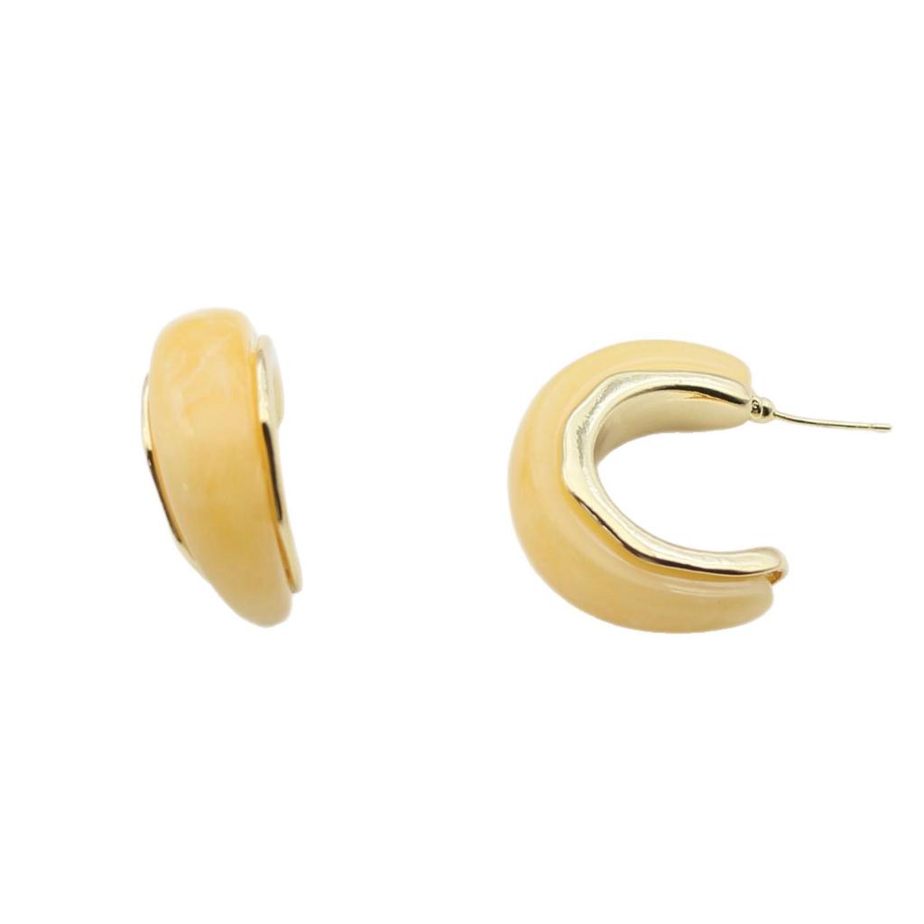 Women's Retro Resin Earrings with S925 Silver Needle - Light Luxury Fashion & Real Gold Color Retention