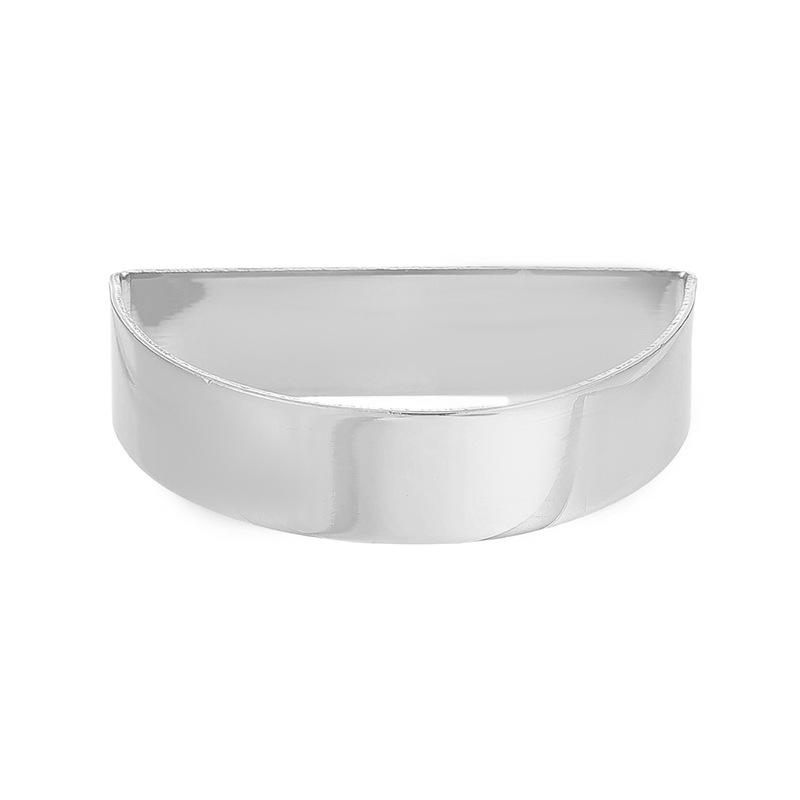 Anneau de serviette en métal semi-circulaire lisse - Décoration de table élégante en forme de D pour hôtels