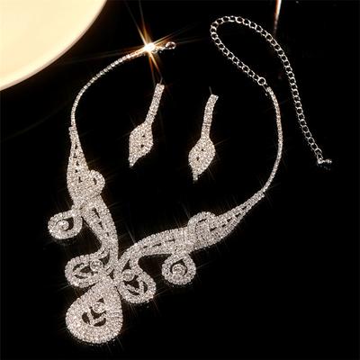 Temperamento Lusso Brillante Strass Collana Orecchini Set Due Pezzi