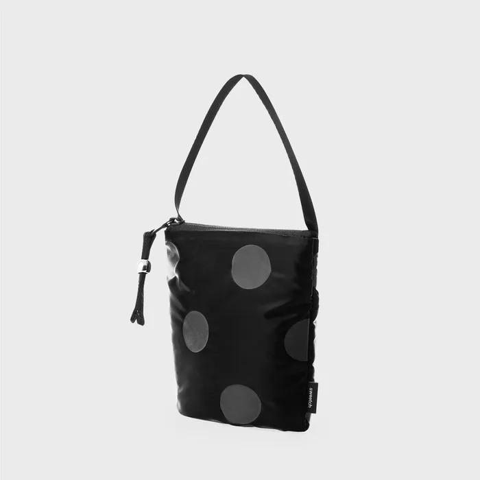 HANDLE POUCH 001 Glossy Black Polka Dot