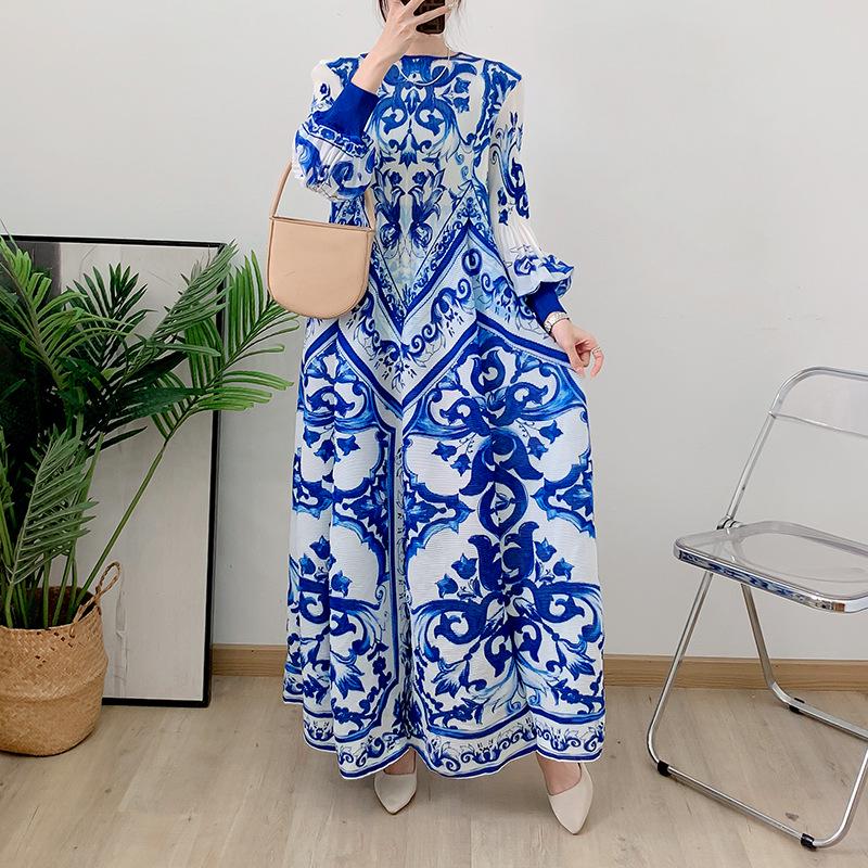 2024 Damen Herbst Laternenärmel Rundhals Langes Muslimisches Kleid - Elegant & Bequem