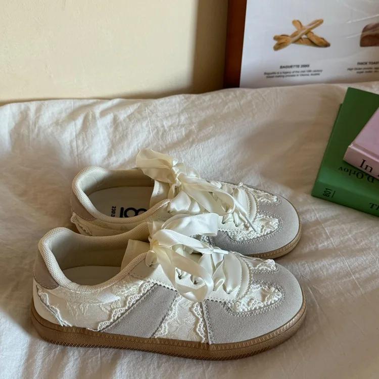 Fashion Retro Versatile Women Shoe Fashion Temperament Womens Casual Shoes Comfort Light Womens Flat Shoes Anti Slip Simple Single Shoes
