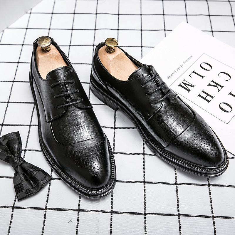 Men's Large Size Formal Brogue Leather Lace-up Shoes - Pointed Toe, Trendy Casual