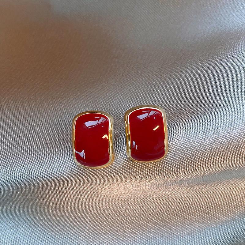 

Женские серьги-клипсы в стиле ретро с геометрическим узором красного цвета 2024 года — изысканный стиль осень/зима Clip/Non-Pierced