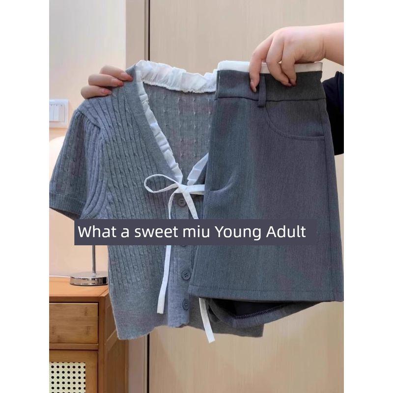 

Korean Style Sweet and Simple Short Sleeve Knitwear Women s Summer 2025 New Arrival V-neck Lace-up Short-Length Gray Tops Ins Grey Tops S