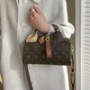 New High-end Fashion Versatile Retro Printed Handbag for Women, Popular High Looks, Light Luxury Single Shoulder Crossbody Bag