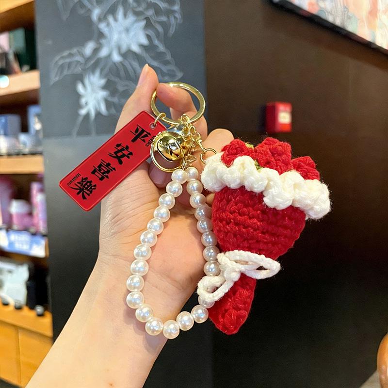 Goddess Festival Crocheted Rose Keychain - Creative Handheld Bouquet Gift for Women's Day