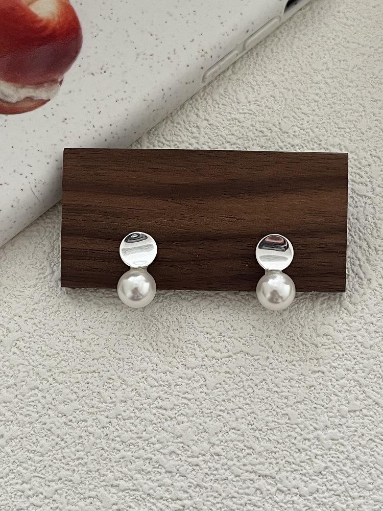 Su Chuang S925 Sterling Silver Pearl Stud Earrings for Women - Korean Style, Versatile & Luxurious Light Jewelry