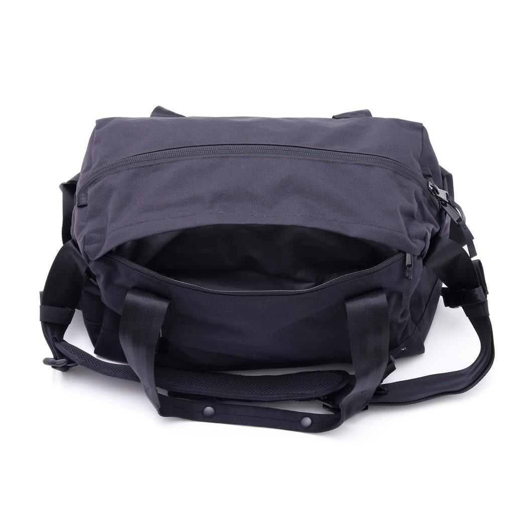Chrome BARRAGE 32L DUFFLE Duffel Bag (Current Model) BLKXBLACK X Black X Water-Repellent