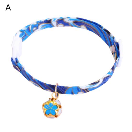 Coleira para animais de estimação estilo japonês, vestimenta ajustável, coleira para cães e gatos, com sino