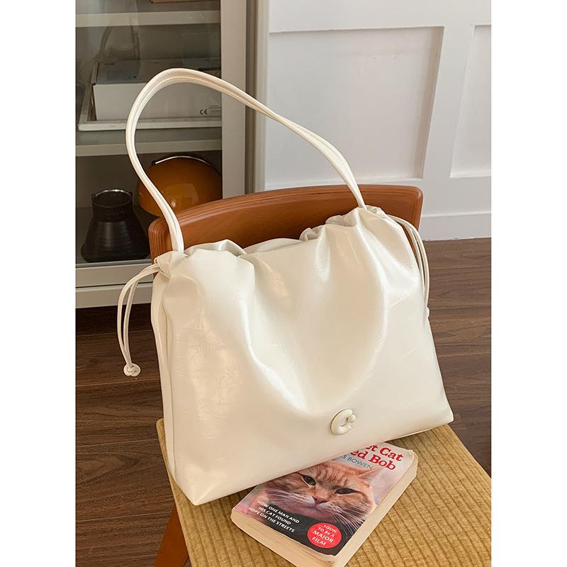 

Повседневная вместительная сумка-багет женский рюкзак 2025 новая простая сумка-тоут универсальная наплечная сумка