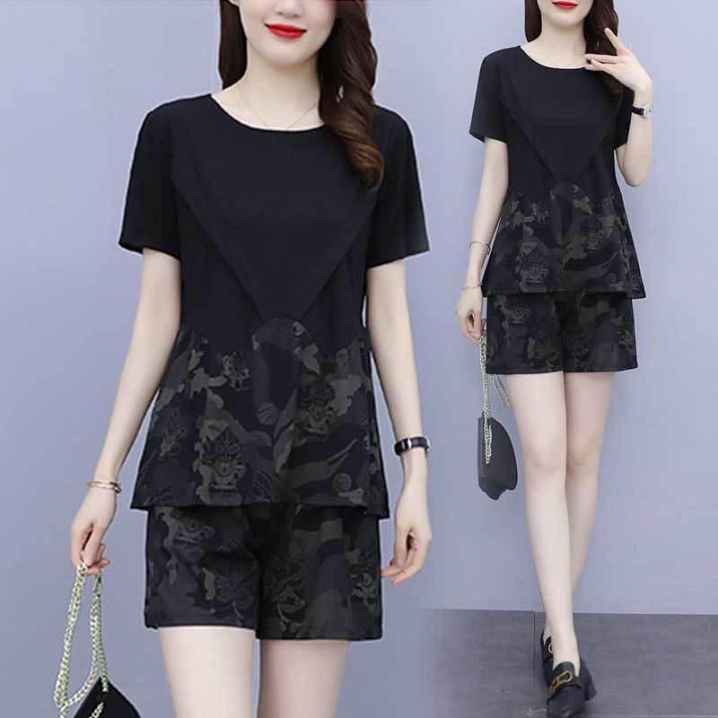 

Элегантный летний костюм-двойка: Приталенный комплект из футболки и шорт для женщин размера плюс Extra Large чёрный