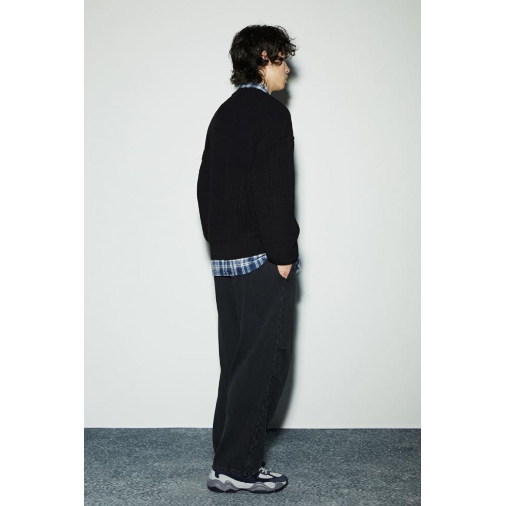 H M Distressed Sweater Loose Fit Black