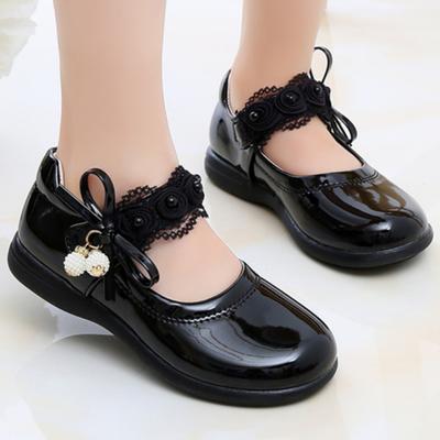 Kids Flat Shoes Soft Sole for Students Black Performance Shoes Casual Versatile 2024 New Kids Princess Shoes with Sweet Pendant