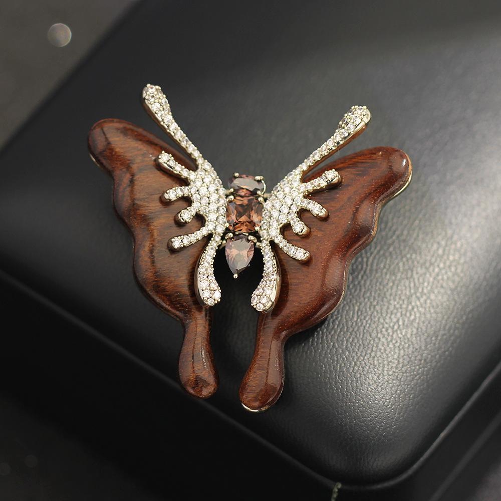 New Natural Wood Wings Butterfly Brooch Three-color High-end Micro-inlaid Zircon Insect Pin Accessories Women's Corsage