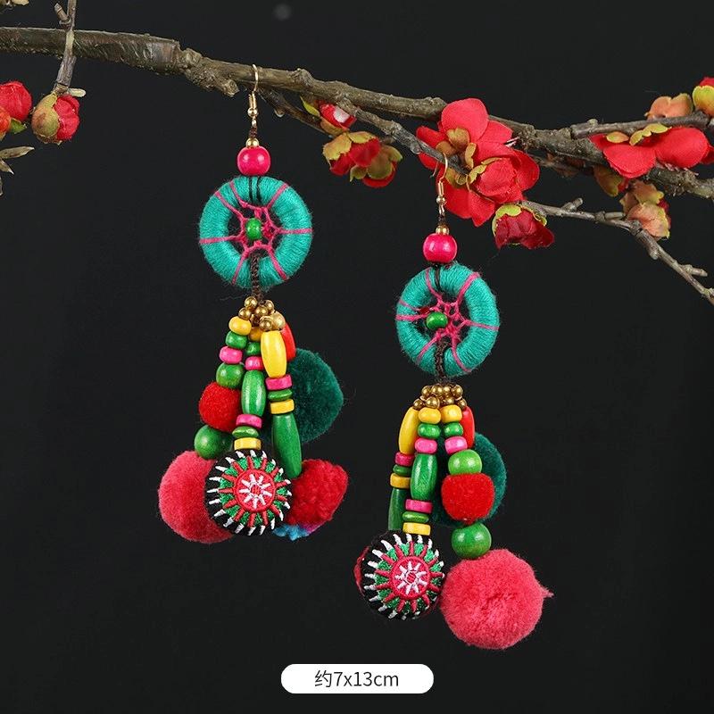 Retro Contrasting Pom-pom Earrings, Exaggerated Personality, Bohemian Vacation Long Fringed Temperament Earrings for Women