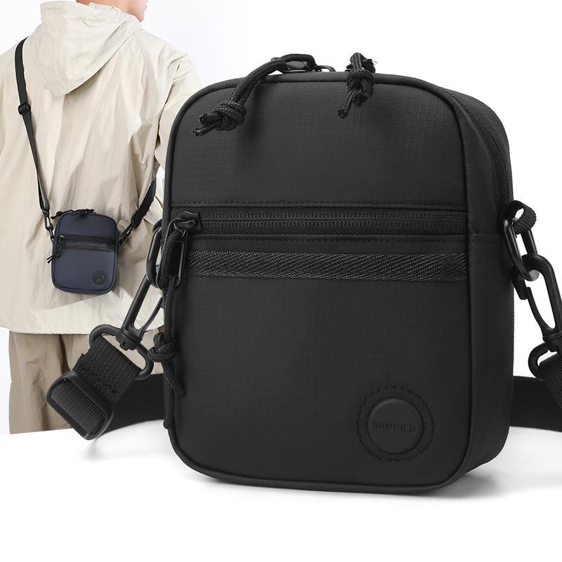 Minimalist Crossbody Bag for Men & Women – Compact Urban Shoulder Bag with Multiple Pockets & Adjustable Strap – Ideal for Daily Use & Travel