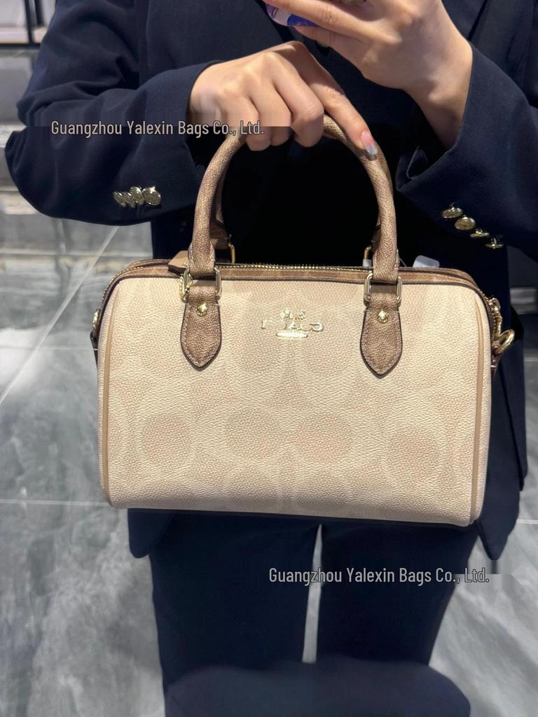 Bolsa Travesseiro Coach Rowan 25 Boston: Bolsa de Mão Clássica Monograma de Grande Capacidade & Bolsa Transversal de Ombro