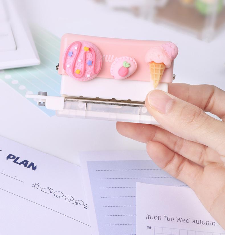 Kede You Six-Hole Portable Mini Puncher - Cute Manual Multi-Hole Student Stationery.