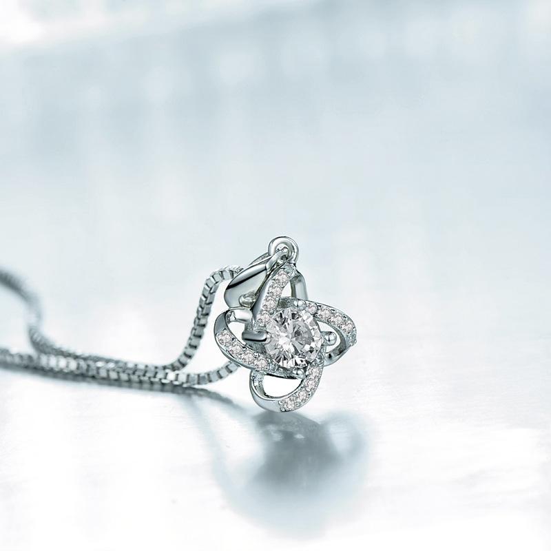 Four-Leaf Clover Petal Flower Pendant Korean Version With Diamonds Mori Zircon Niche Design Fashion Necklace Female Ins Quality