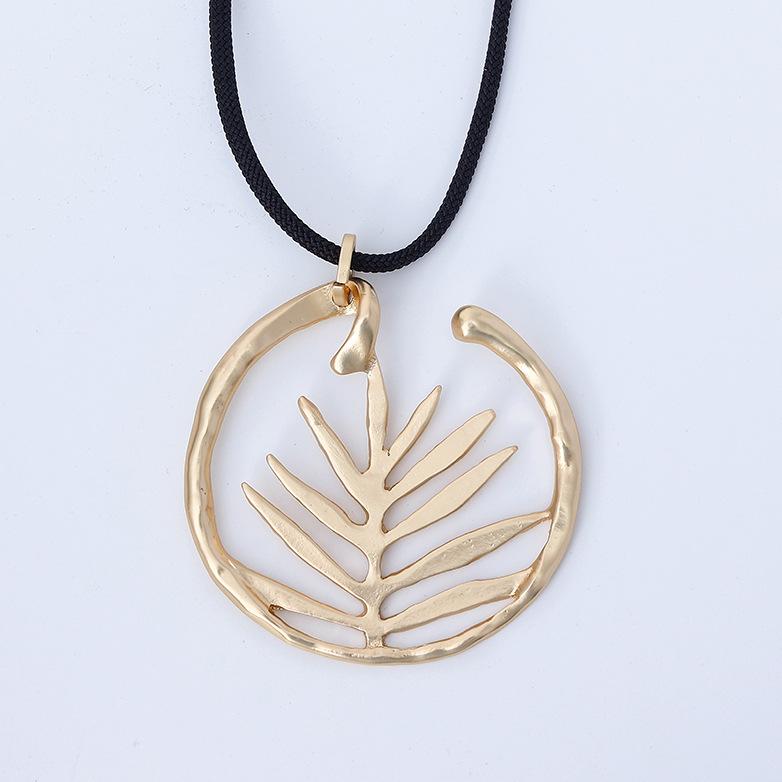 Metal Necklace Women S Fashion Sweater Chain Long Leaf Personalized Long High-End Necklace