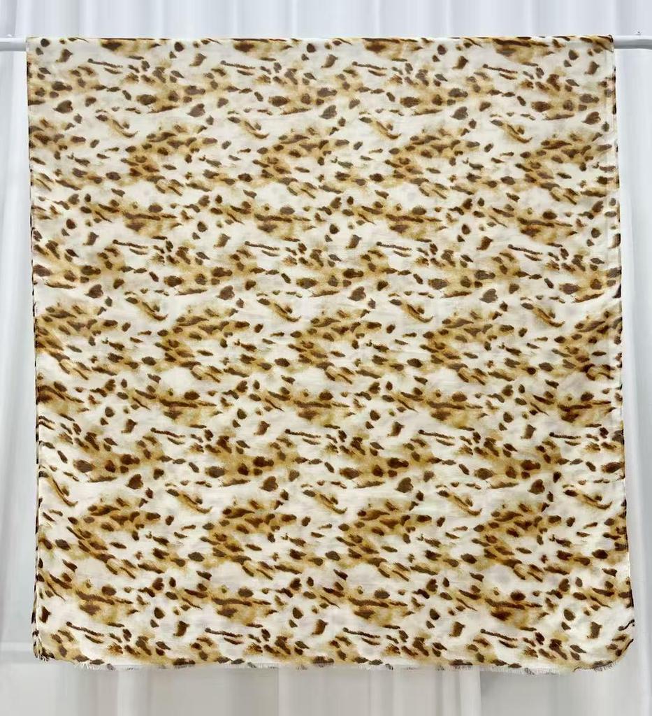 Retro Leopard Print Satin Cotton Scarf - Versatile Travel Vacation Shawl and Sunscreen Accessory