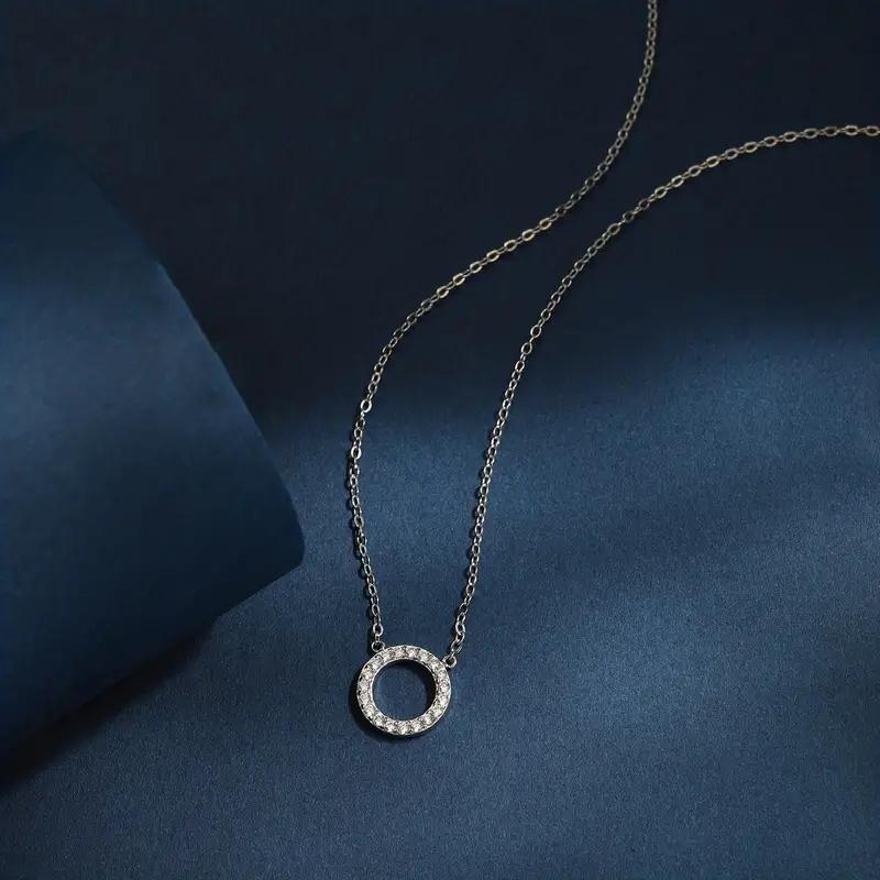 Huitan Round Circle Pendant Necklace for Women Fashion Contracted Choker Necklace Exquisite Neck Accessory Sparkling CZ Jewelry