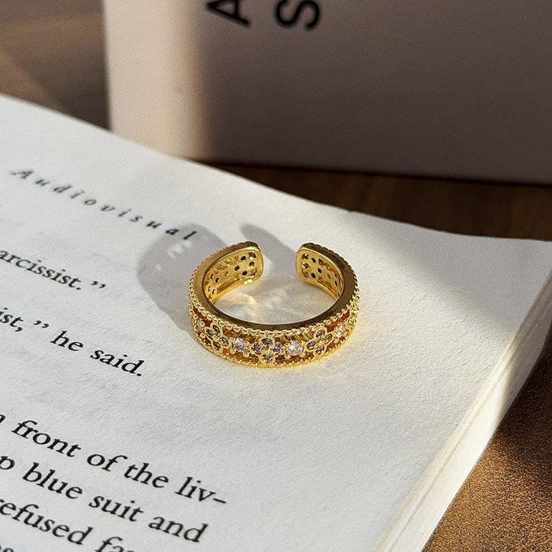 Hochwertige Nische High-End Voll Diamant Reihenring Zir*****Pen Ring Exquisiter Pendler Stapelbarer Personalisierter Ring