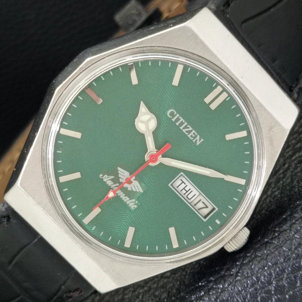 

VINTAGE CITIZEN AUTOMATIC 8200 JAPAN MENS GREEN COLOR DIAL WATCH a500240-2 R151b-a500240