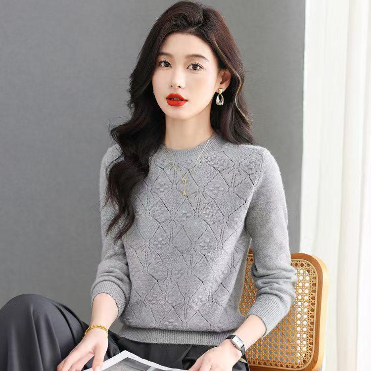 Women's Medium-Length Slim-Fit Round Neck Wool Sweater - Casual, Solid Color, Covers Belly, Perfect for Autumn and Winter.