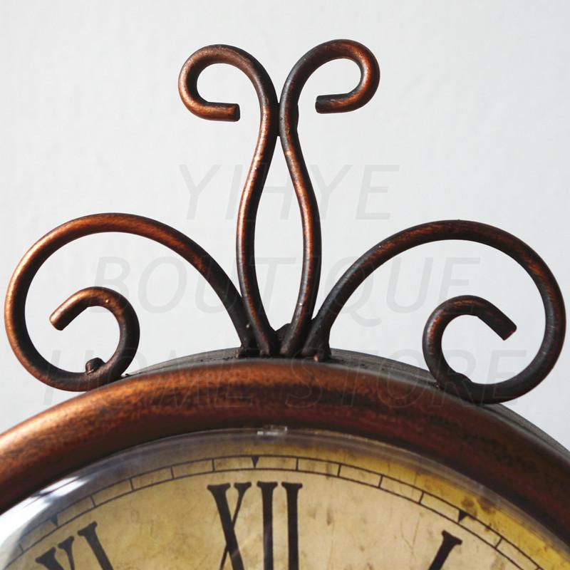 Vintage European Style Iron Clock, Silent Mechanism Creative Tabletop Clock for Living Room Decoration Desk Clocks