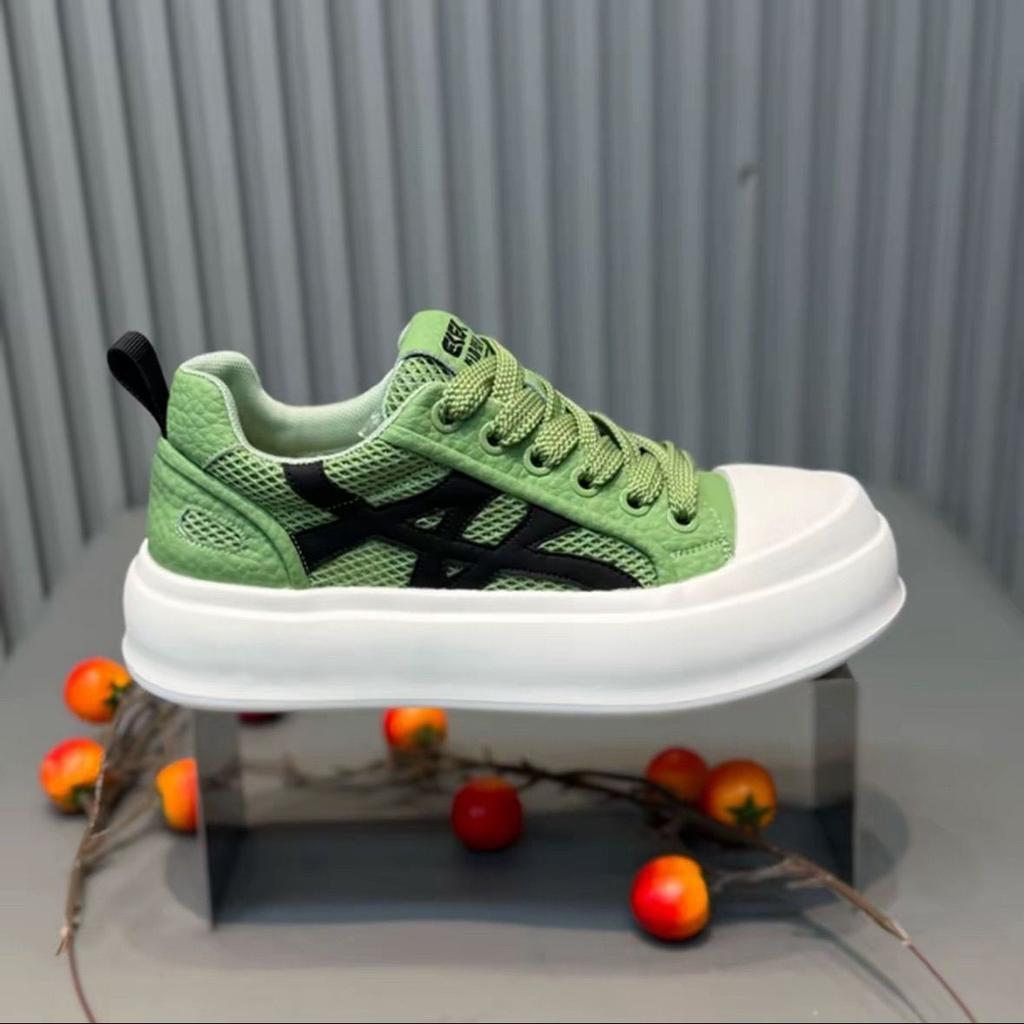 Men 's Casual Spring Fashion Skateboarding Students Comfortable Sneakers Boys Trending Soft Sole Breathable Shoes