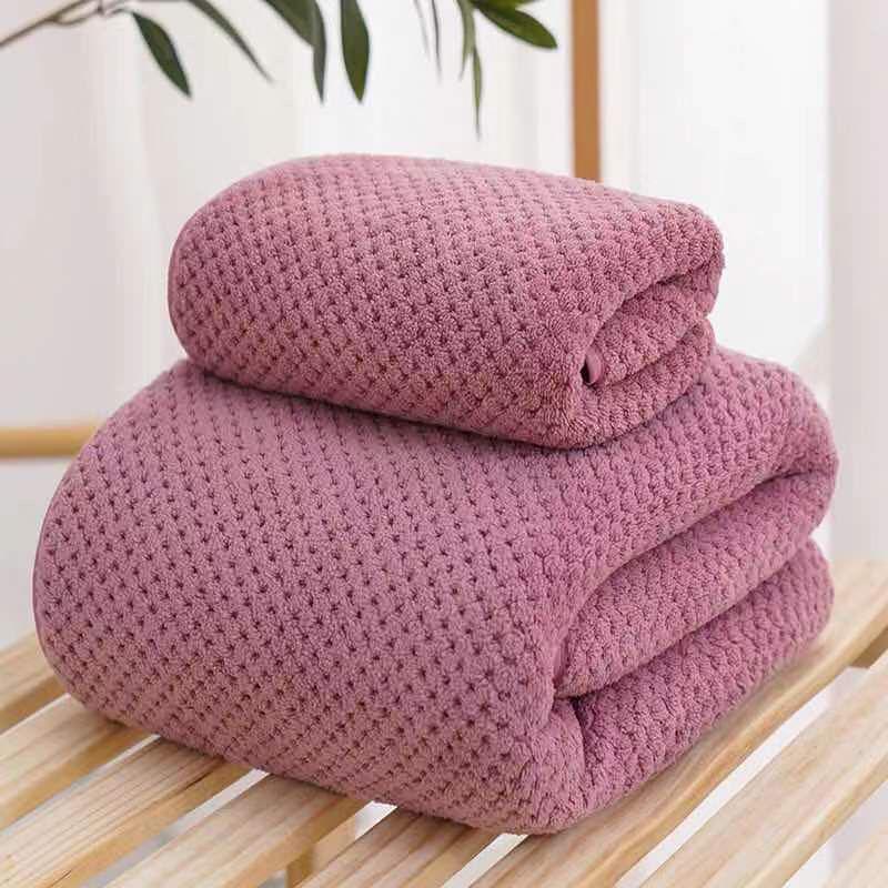 Pineapple Coral Fleece Bath Towel - Absorbent, Hair-Free, Soft, Large Square for Men & Women