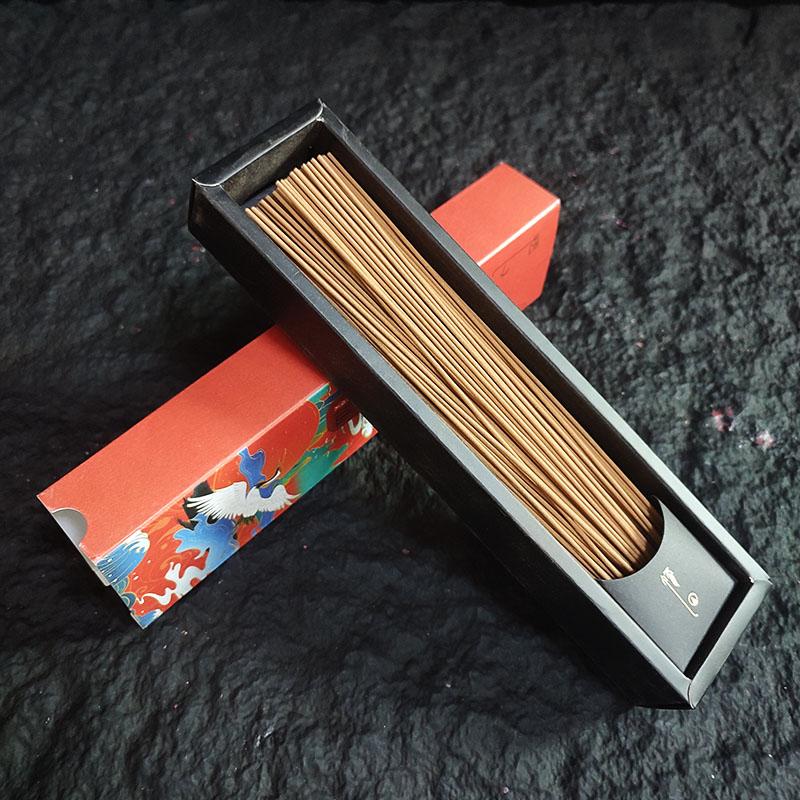 200Pcs/Box Natural Incense Sticks Sandalwood Wormwood Yoga Meditation Odour Removal Refreshing Air Fragrance for Aromatherapy
