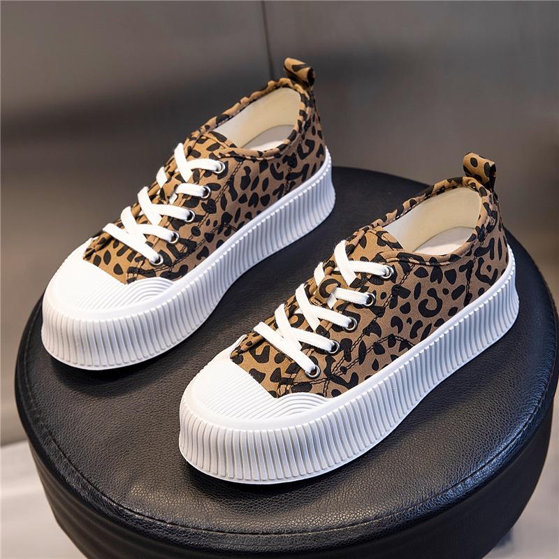 Plátěné boty dámské 2025 nové léto dámské ležérní muffinová podrážka bílé boty dámské plochá podrážka mělký výstřih dámské boty dětský příliv