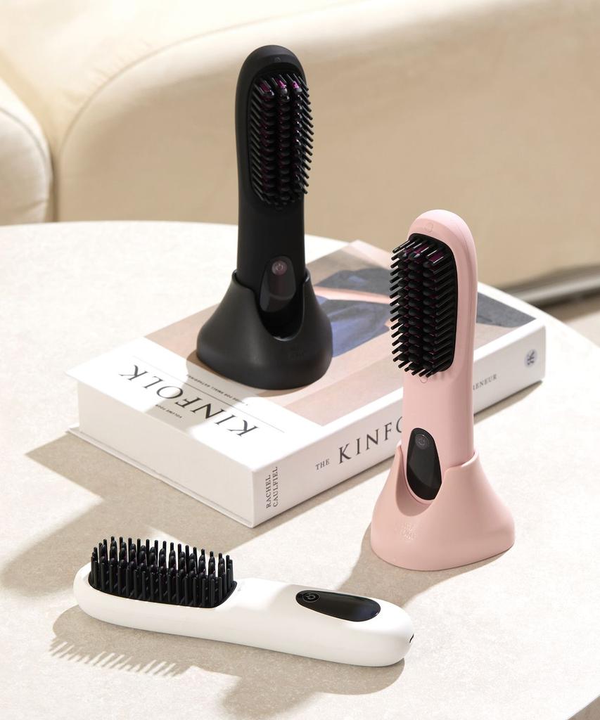 Must-have item for the commute! Temperature-controlled cordless hair styler comb iron