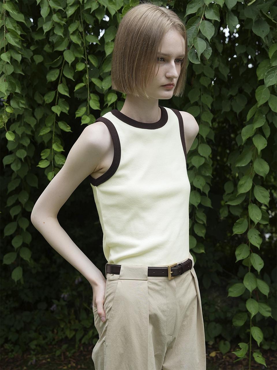 Raye Mua Cotton Sleeveless Top (Choucream)
