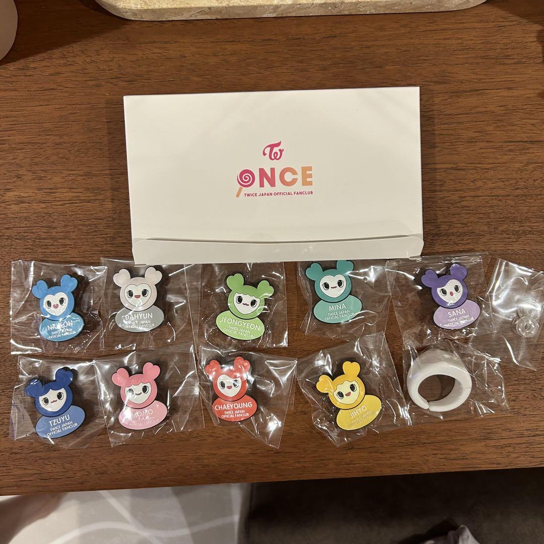

[USED] TWICE Fan Club Renewal Bonus Penlight Rubber Ring