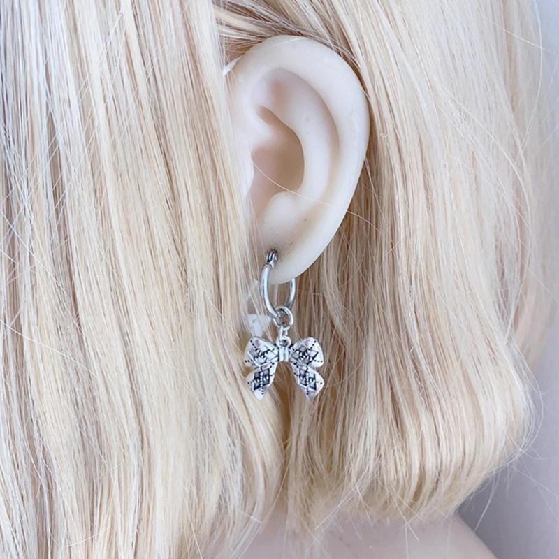 4Pairs Elegant Heart Shaped Earrings Unique and Fashionable Butterfly Hoop Earrings Elegant Earwear Accessory for Women